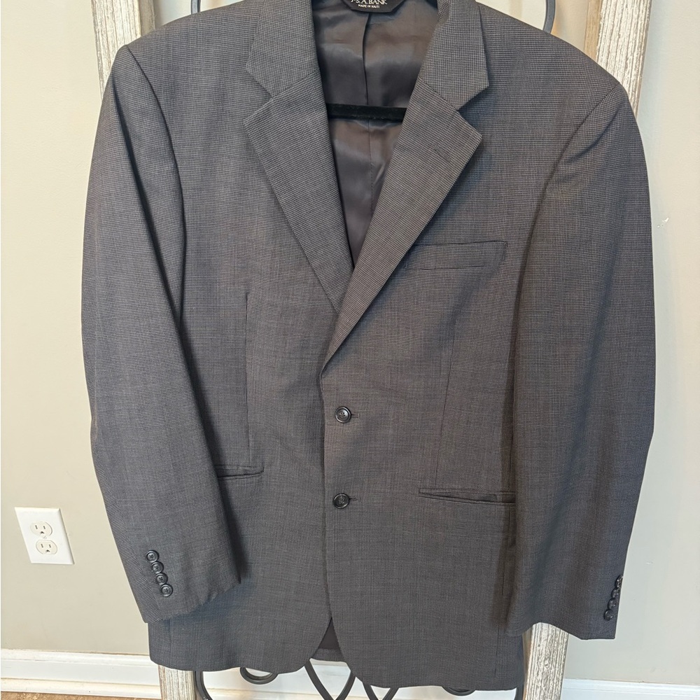 Jos A Bank 100% Wool Men's Gray Blazer Size 38R